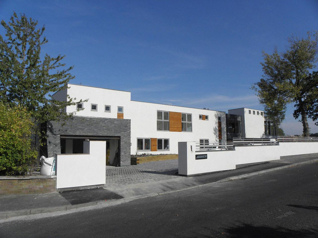 clifflaneresidence.jpg